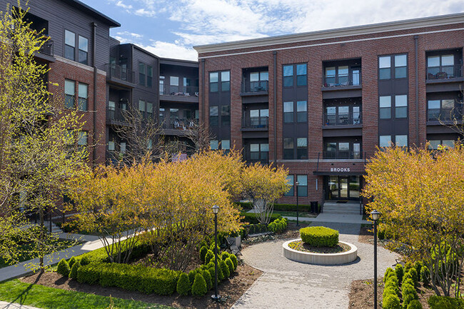 Building Photo - Apartments at the Yard: Brooks