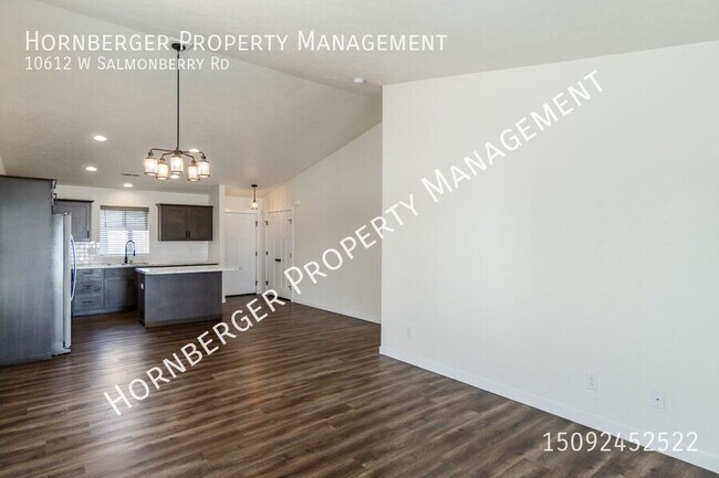 Building Photo - 10612 W Salmonberry