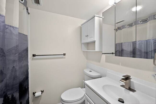 Building Photo - 429 N St SW