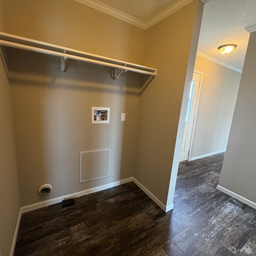 Building Photo - 370 Sycamore Loop