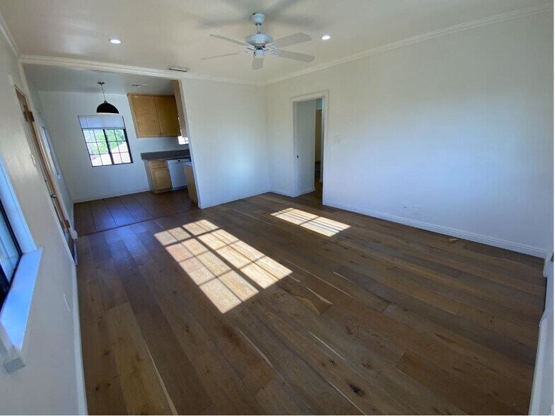 Living room - 1733 Phillips Way