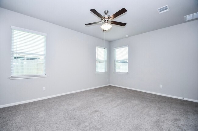Building Photo - 1417 Sundown Gln Ln