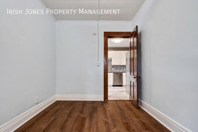 Building Photo - 120 West Ave