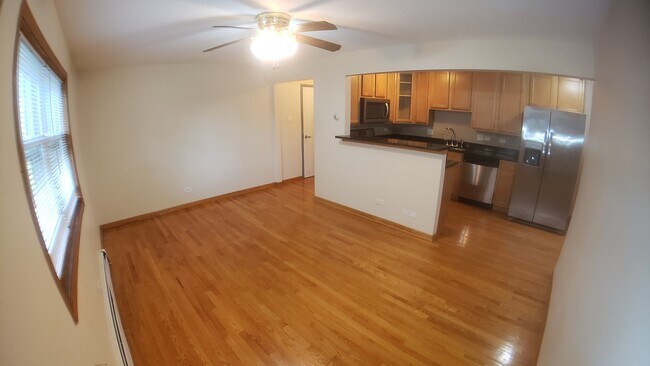 Building Photo - 1124 Dunlop Ave