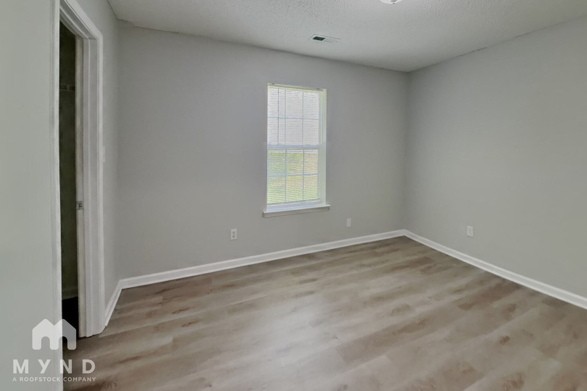Building Photo - 6902 Kentucky Derby Dr