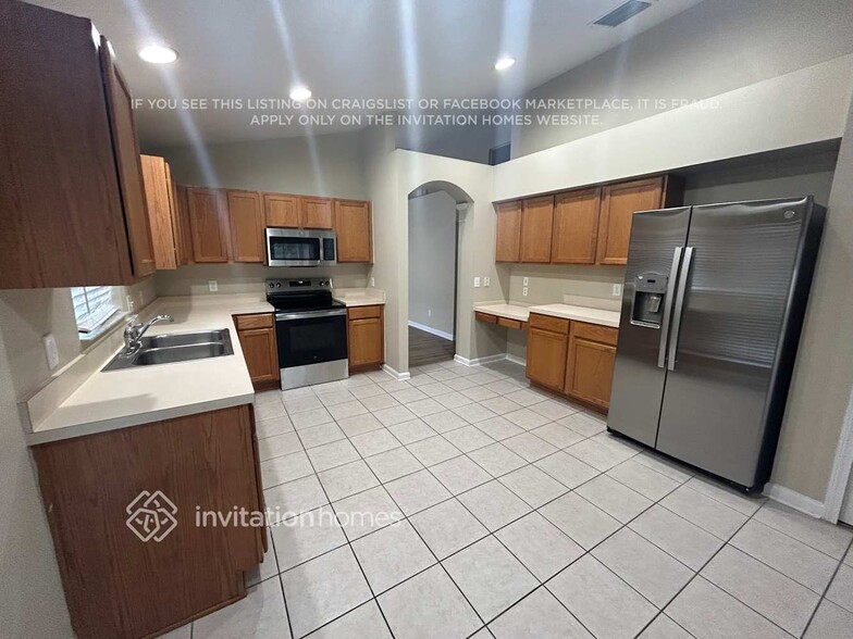 Building Photo - 11632 Tropical Isle Ln