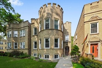 Building Photo - 5804 N Artesian Ave