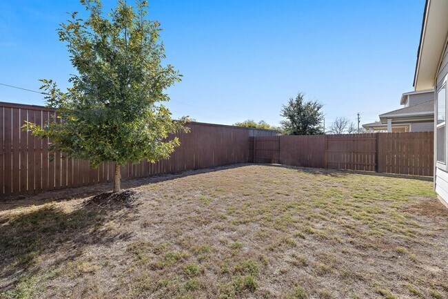 Building Photo - 6209 Dumfries Ln