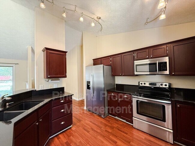 Building Photo - 107 Whitechapel Ln