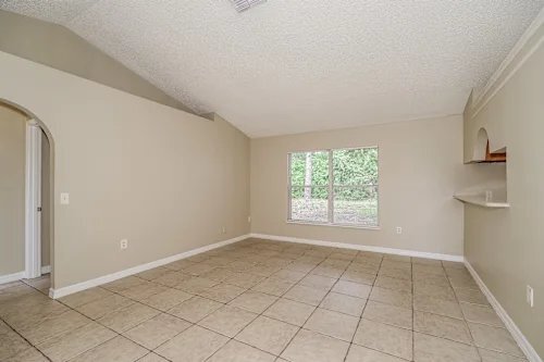 Building Photo - 6411 Golfview Ave