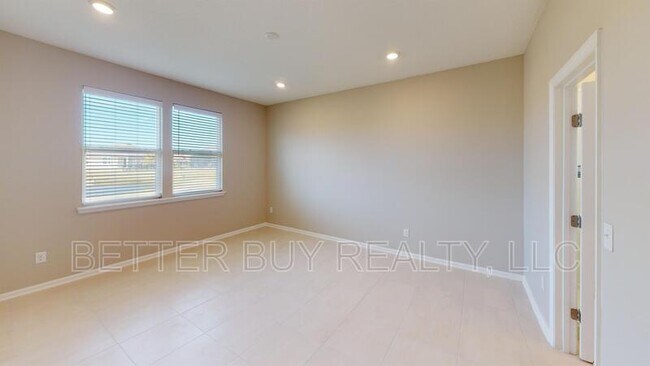 Building Photo - 91 Las Casitas Blvd