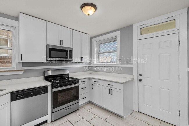 Building Photo - 5352 Neosho St