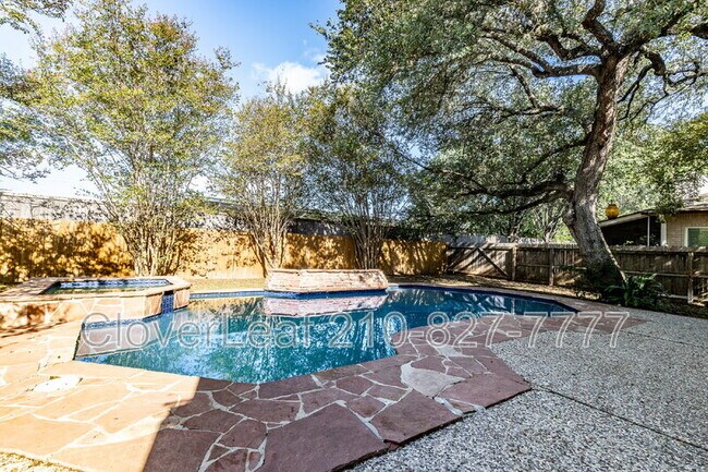 Primary Photo - 16615 Raven Glenn