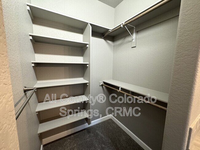 Building Photo - 519 Brecken Ct