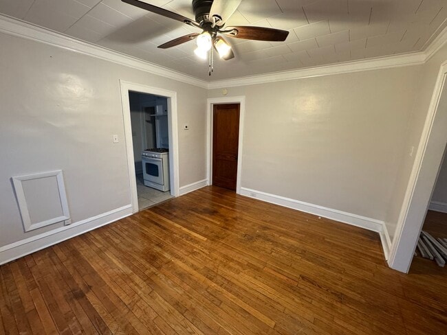 Building Photo - 12611 Franklin Blvd