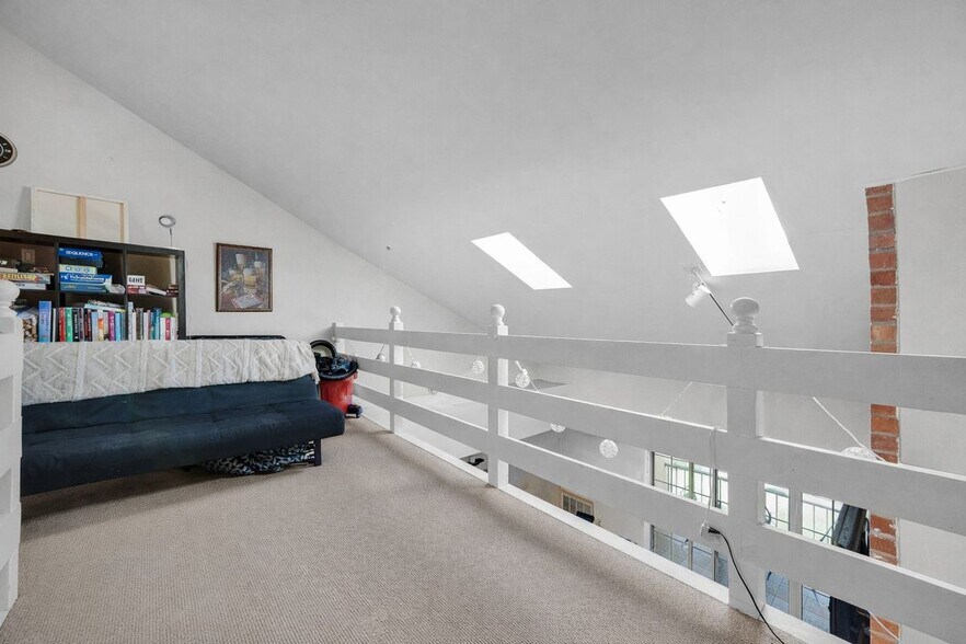 Building Photo - 510 Deer Run