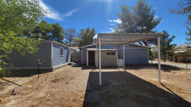 Building Photo - 521 Alaska Way