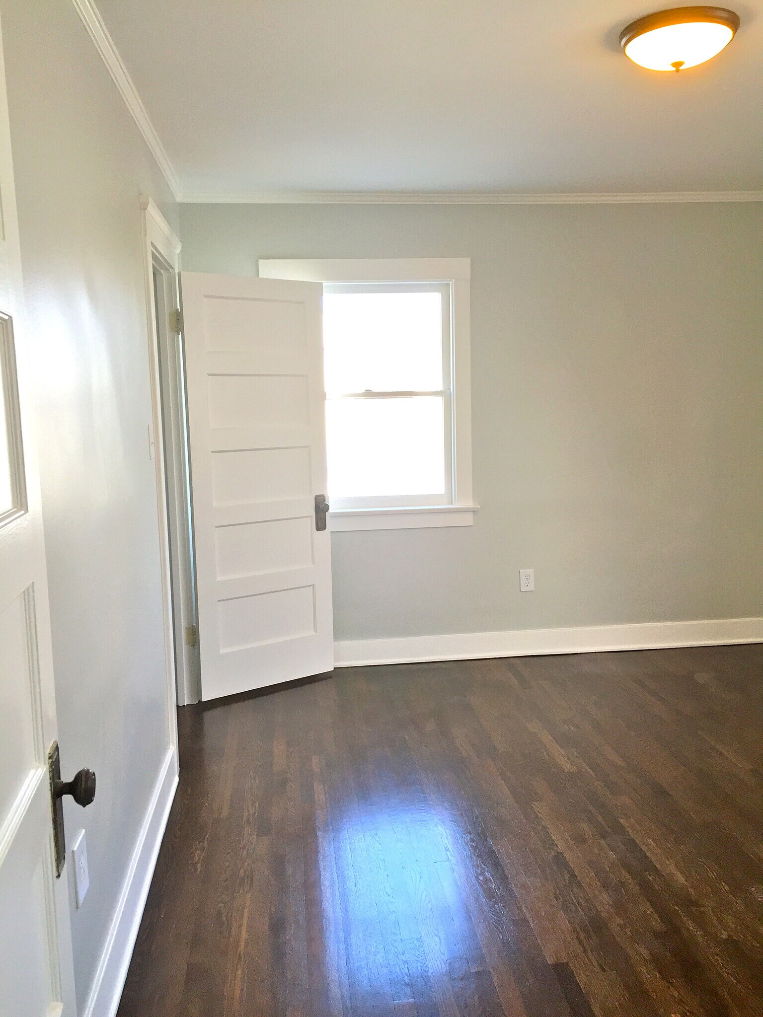 Bedroom - 160 S Catalina St