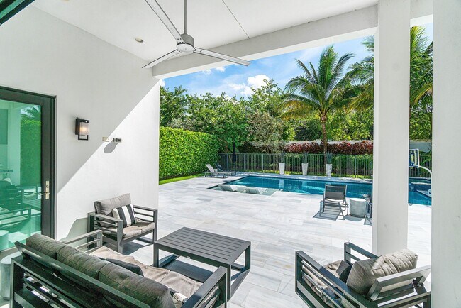 Building Photo - 9006 Dulcetto Ct