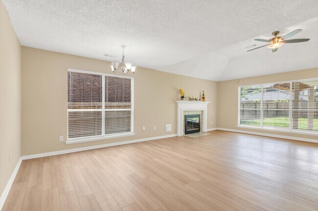 Building Photo - 5635 Sage Manor Dr