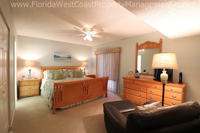 Building Photo - SIESTA KEY! DIRECT WATER VIEWS! ANNUAL LEA...