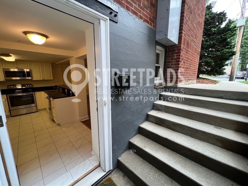 Building Photo - 55 Langdon St