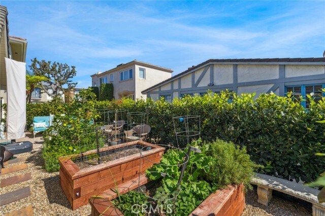 Building Photo - 224 Via Lorca