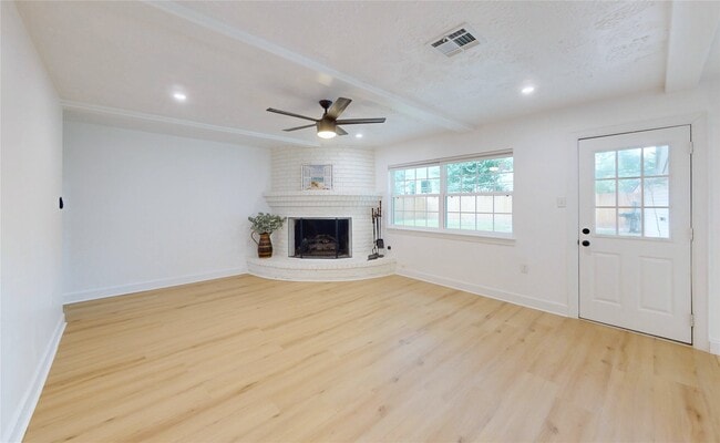 Building Photo - 5731 S Braeswood Blvd