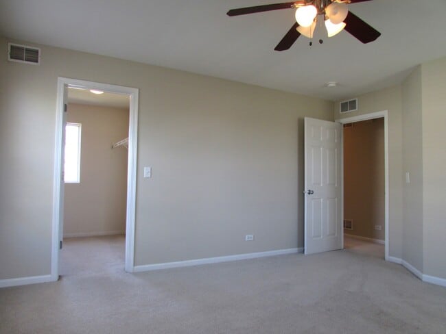 Building Photo - 2502 Evergreen Cir