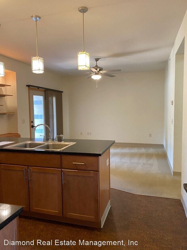 Building Photo - 1 br, 1 bath Apartment - 1000 SUNSET 1000 ...