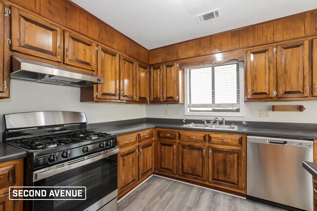 Building Photo - 3524 Sheree Trail