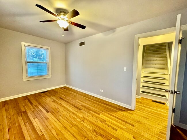 Building Photo - 28W791 Batavia Rd