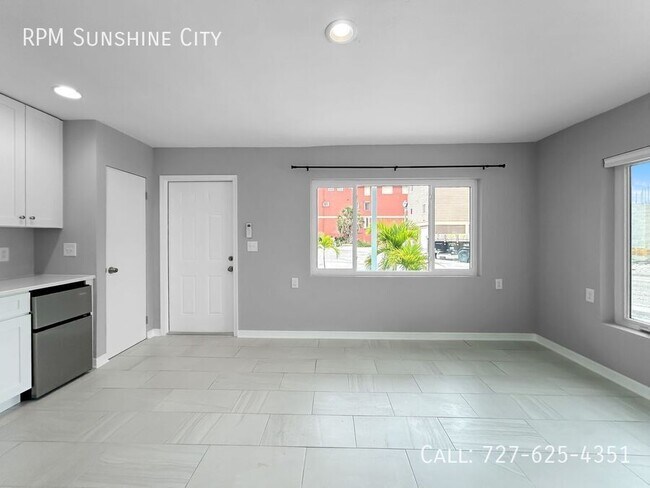 Building Photo - 17615 Lee Ave