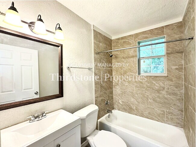 Building Photo - 2748 Gilmore St