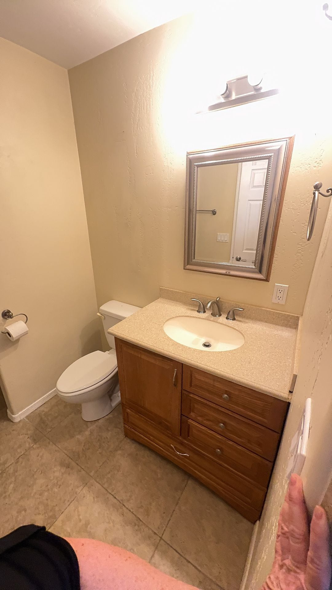 Building Photo - 542 E Juniper Dr