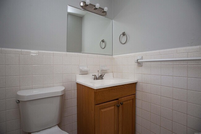 Building Photo - 2920 S Bryant St