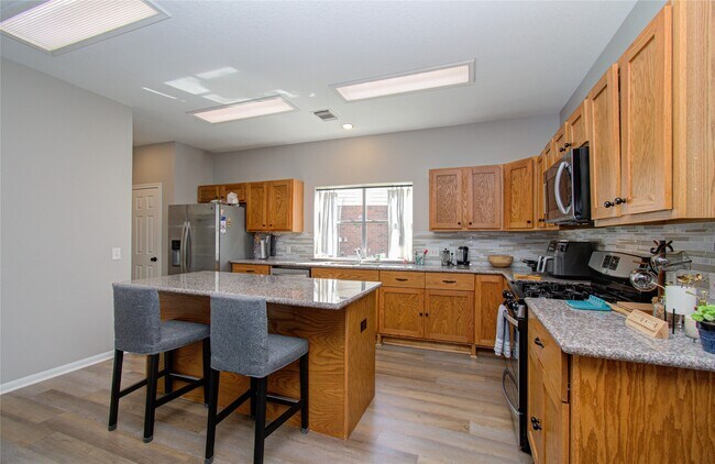 Building Photo - 6522 Everhill Cir