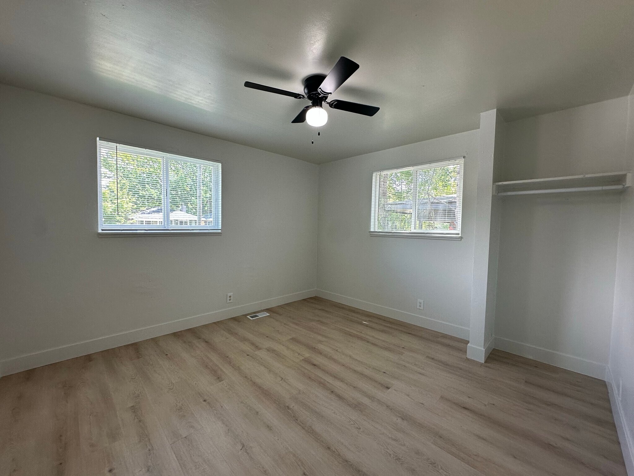 Building Photo - 1340 S 200 E