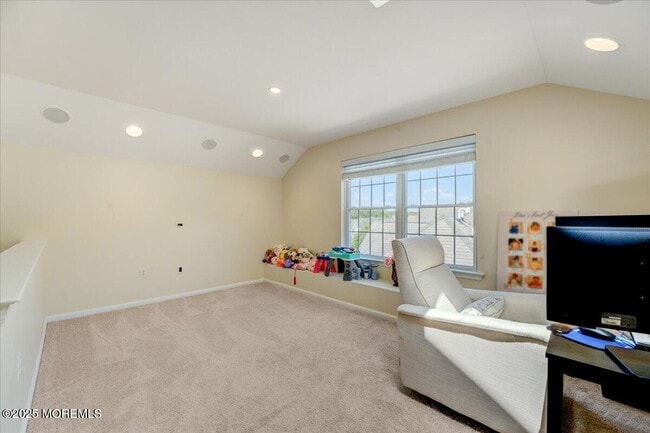 Building Photo - 11 Rockspray Ct