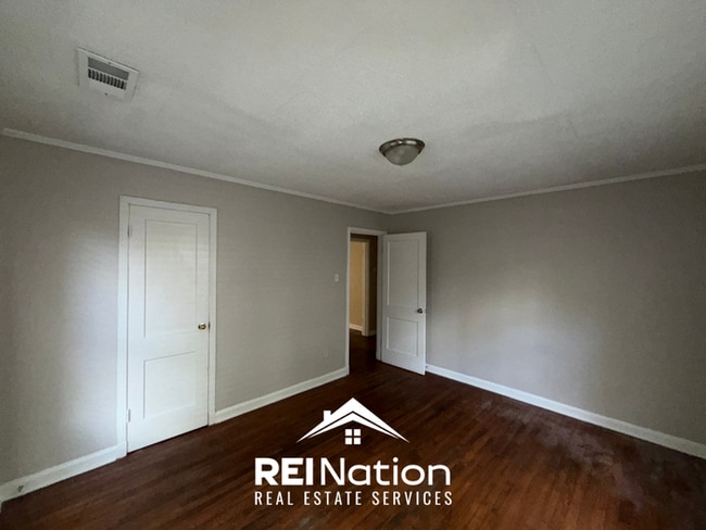 Building Photo - Move-In Ready 3 Bedroom Home on Spottswood - Large Fenced Backyard