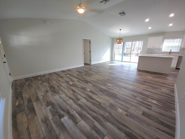 Building Photo - 13776 SW 81 Cir