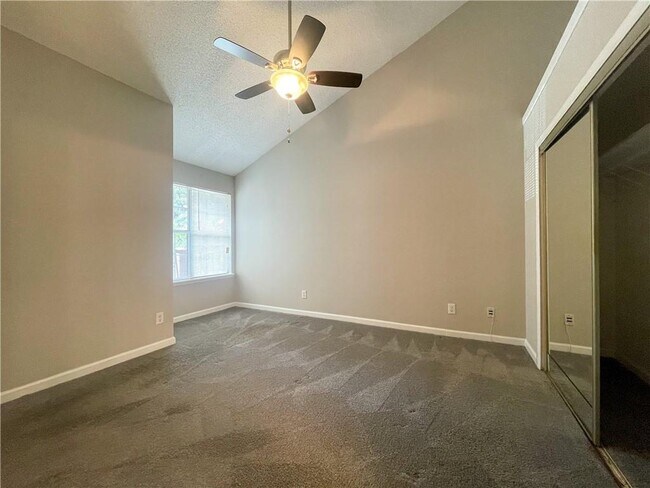 Building Photo - 1107 Sandy Ln Dr