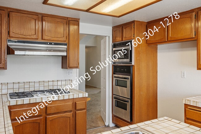 Building Photo - 3841 Violet Glen