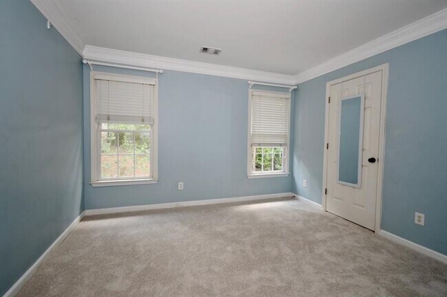 Building Photo - 460 Summer Breeze Ct.