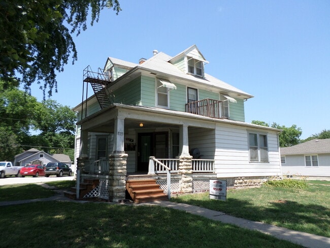 Building Photo - 730 Vattier Street