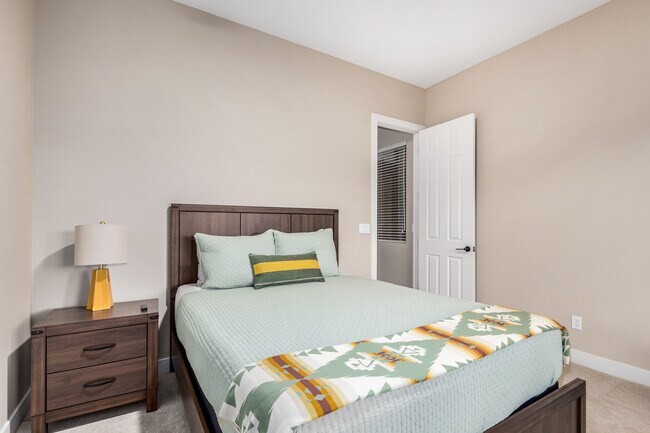 Building Photo - 10837 E Running Deer Trail