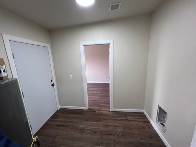 Building Photo - 3315 Hueco Ave
