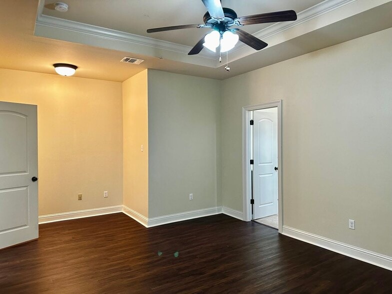 Building Photo - 18176 Old Reserve Dr