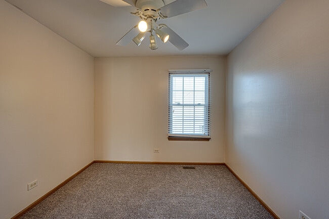Building Photo - 196 Park Ridge Ln
