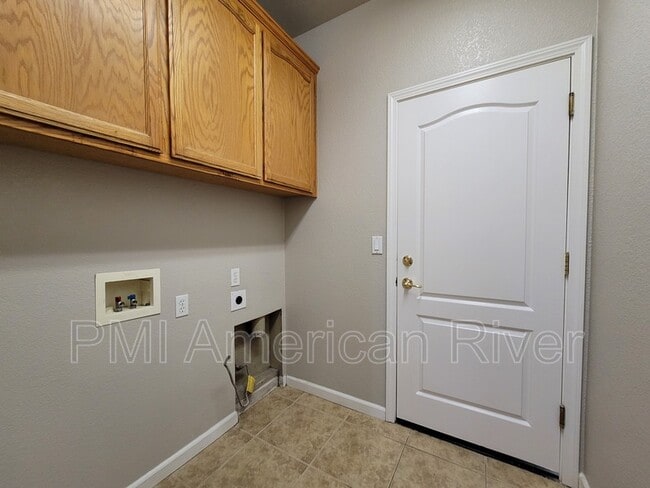 Building Photo - 10893 Bellone Way
